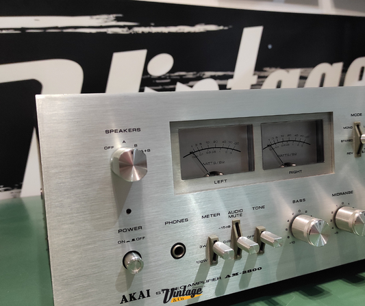 Amplificatore Akai AM 2800