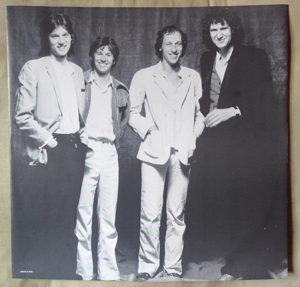 Dire Straits - Communiqué