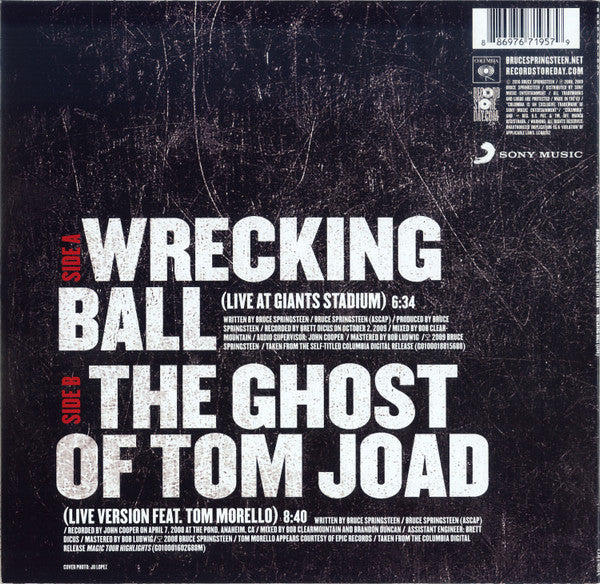 Bruce Springsteen & The E-Street Band - Wrecking Ball (Live)