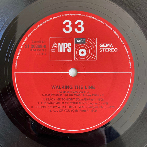 The Oscar Peterson Trio - Walking The Line