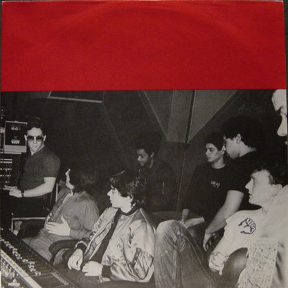 UB40 - Present Arms In Dub