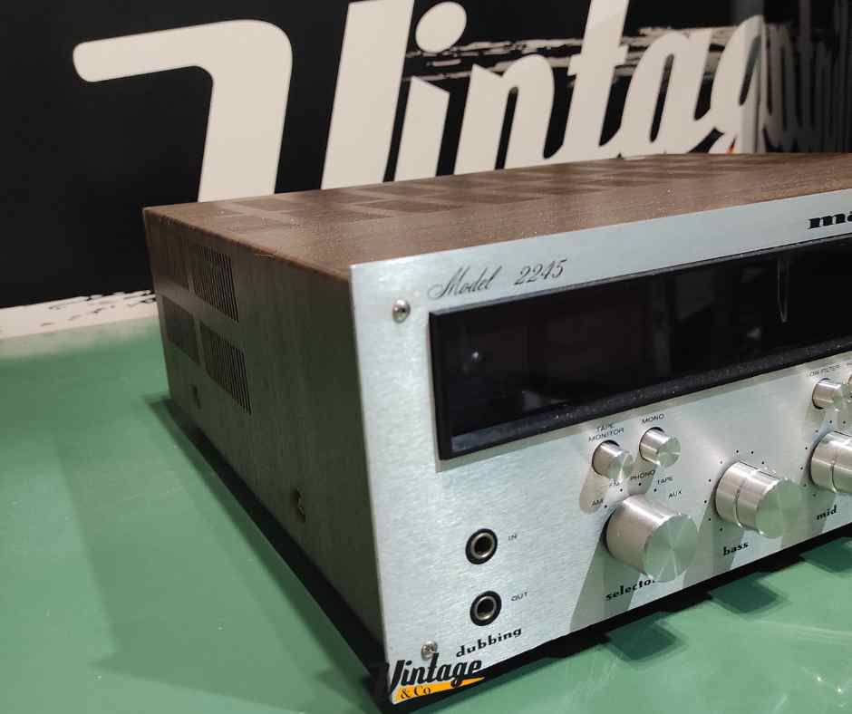 Sinto amplificatore Marantz model 2245