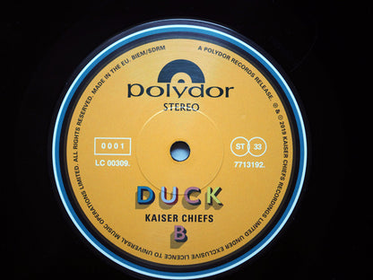 Kaiser Chiefs - Duck